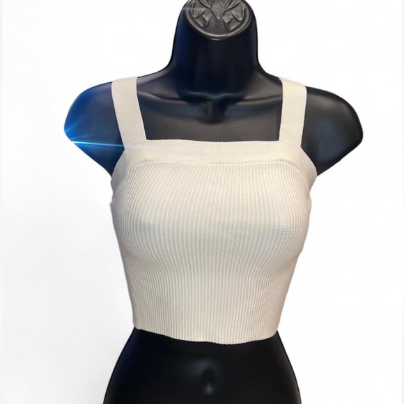 Abercrombie & Fitch Tops - Abercrombie & Fitch Ivory Ribbed Top